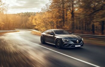Découvrez la coupe Renault Laguna : un bijou de design automobile