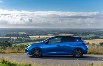 L'évolution vers la puissance : naissance de la 405 T16