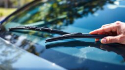 découvrez les erreurs fréquentes à éviter lors du remplacement des balais essuie-glace de votre volkswagen t-roc pour assurer une visibilité optimale et une conduite en toute sécurité.