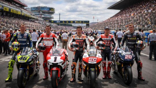 découvrez la grille de départ du moto gp au mans et revivez les moments mémorables qui ont marqué l'histoire de cette course légendaire.